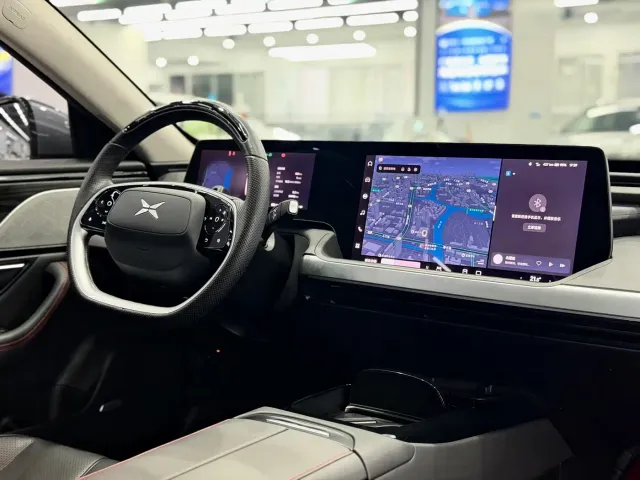 Xpeng P7 — Фото автомобиля 12