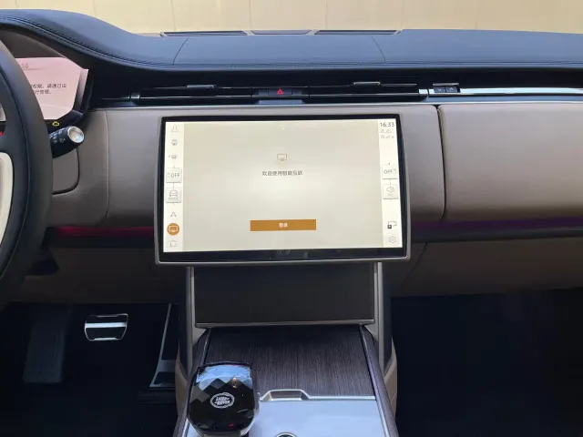 Land Rover Range Rover — Фото автомобиля 14