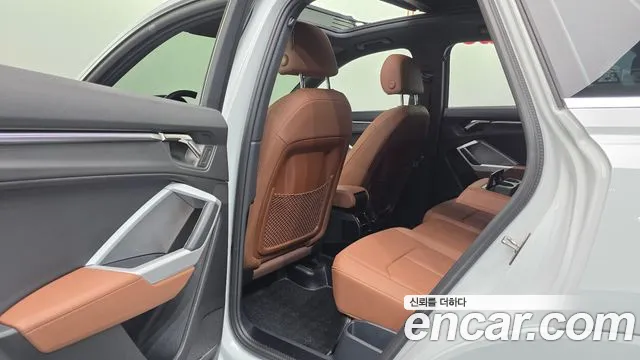 Audi Q3 35 TDI Premium — Фото автомобиля 17