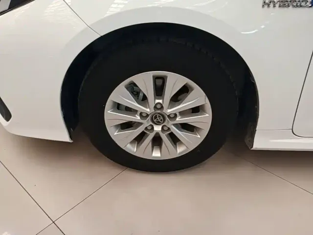 Toyota Corolla — Фото автомобиля 22