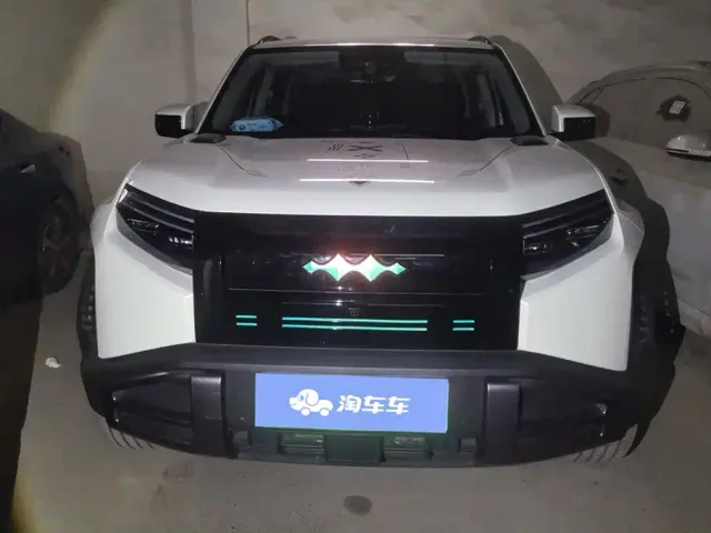 BYD FangChengBao Titanium 3 — Фото автомобиля 2