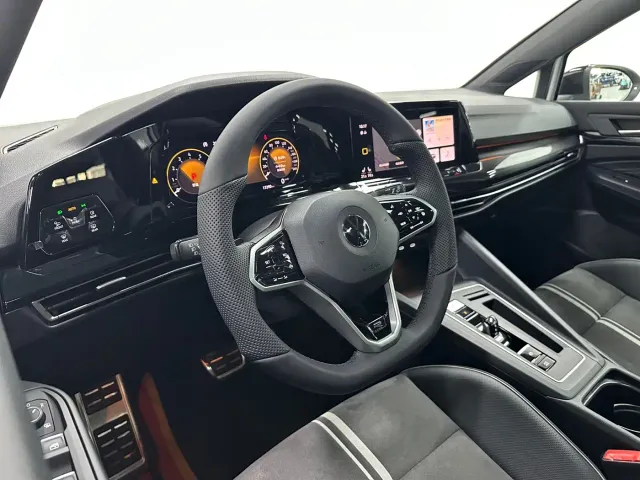 Volkswagen Golf — Фото автомобиля 18