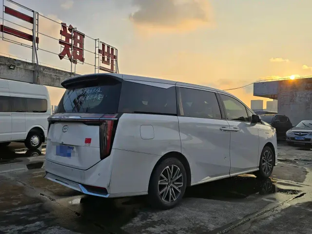 GAC Trumpchi M8 — Фото автомобиля 5