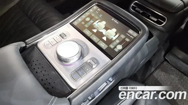 Genesis G90 Бензин 3.5 турбо AWD — Фото автомобиля 23