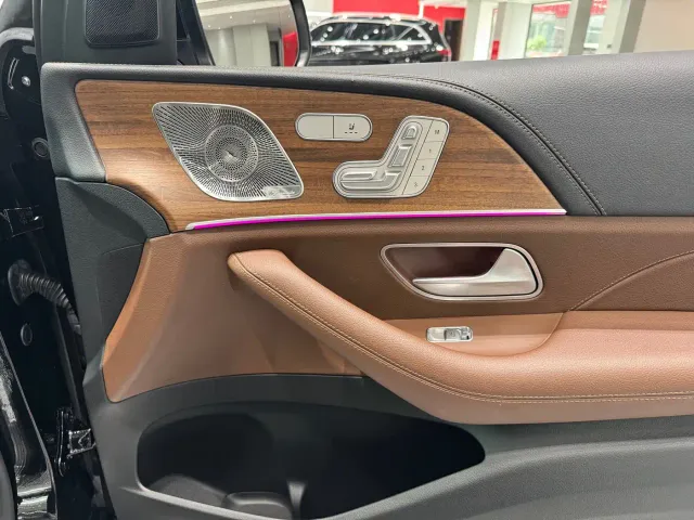 Mercedes-Benz GLE-Class — Фото автомобиля 18