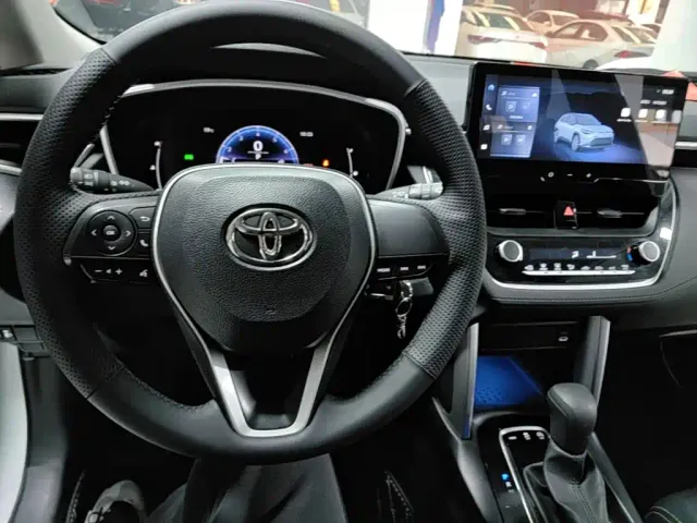 Toyota Frontlander — Фото автомобиля 10