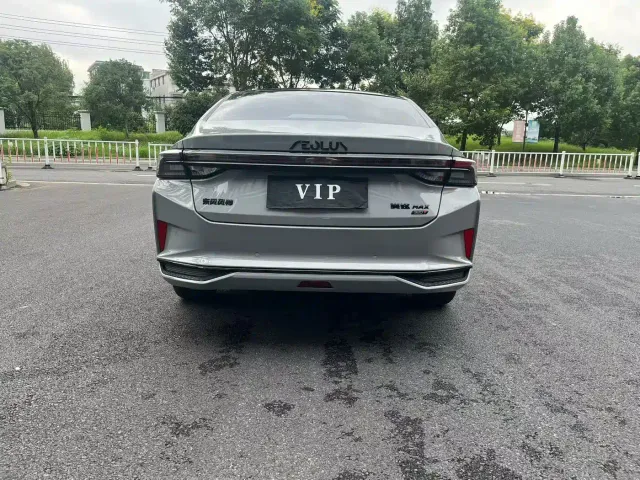 Dongfeng Yixuan MAX — Фото автомобиля 7