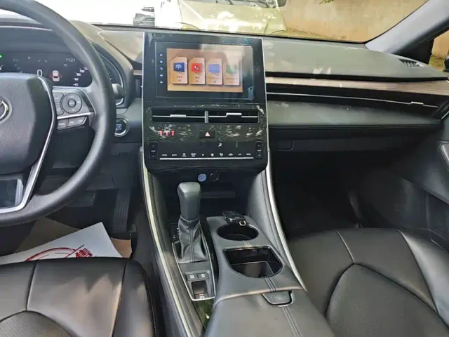 Toyota Avalon — Фото автомобиля 12