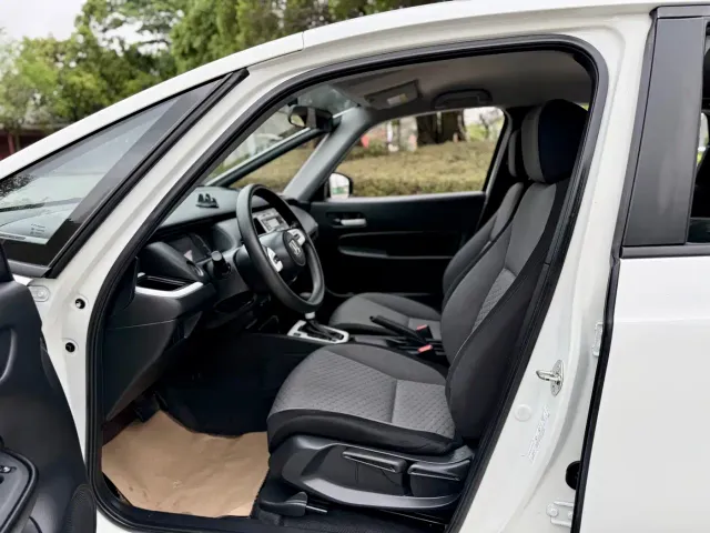 Honda Fit — Фото автомобиля 9
