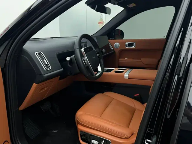 Li Auto L7 — Фото автомобиля 10