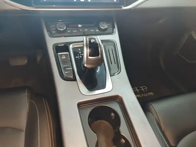 Geely Boyue — Фото автомобиля 13