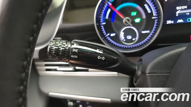 Hyundai Grandeur Grandeur (New) Hybrid — Фото автомобиля 17