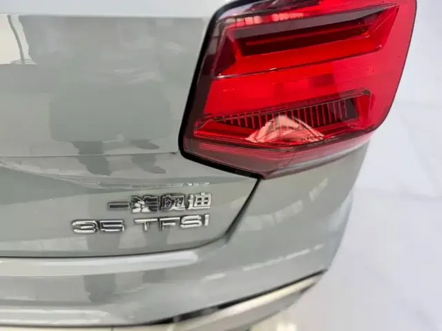 Audi Q2L — Фото автомобиля 12