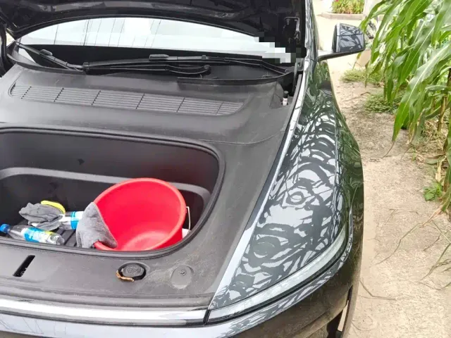 Tesla Model Y — Фото автомобиля 22