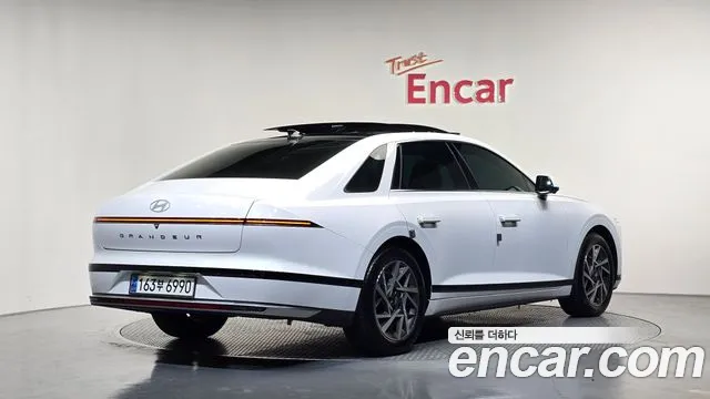 Фотография автомобиля — Hyundai Grandeur GN7