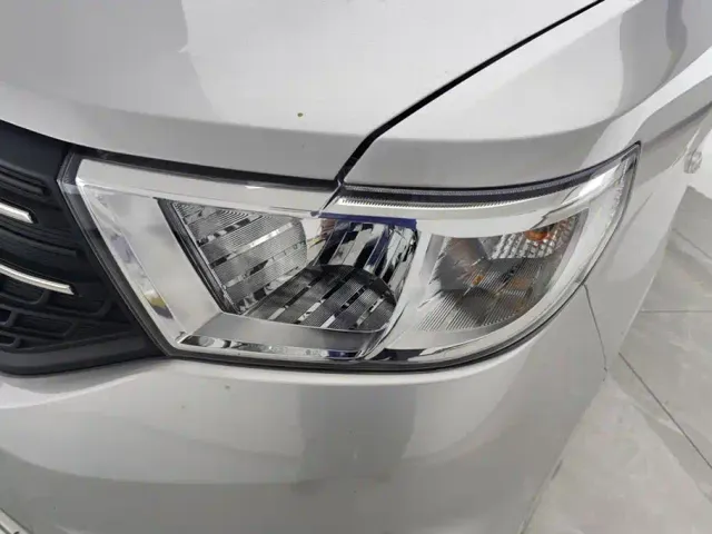 Wuling Hongguang V — Фото автомобиля 5