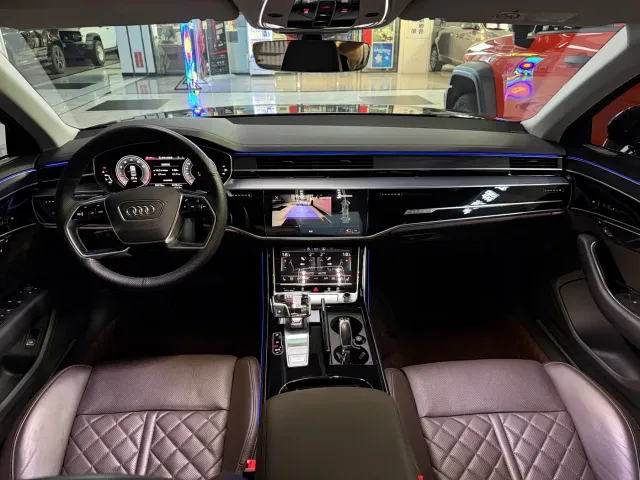 Audi A8 — Фото автомобиля 16