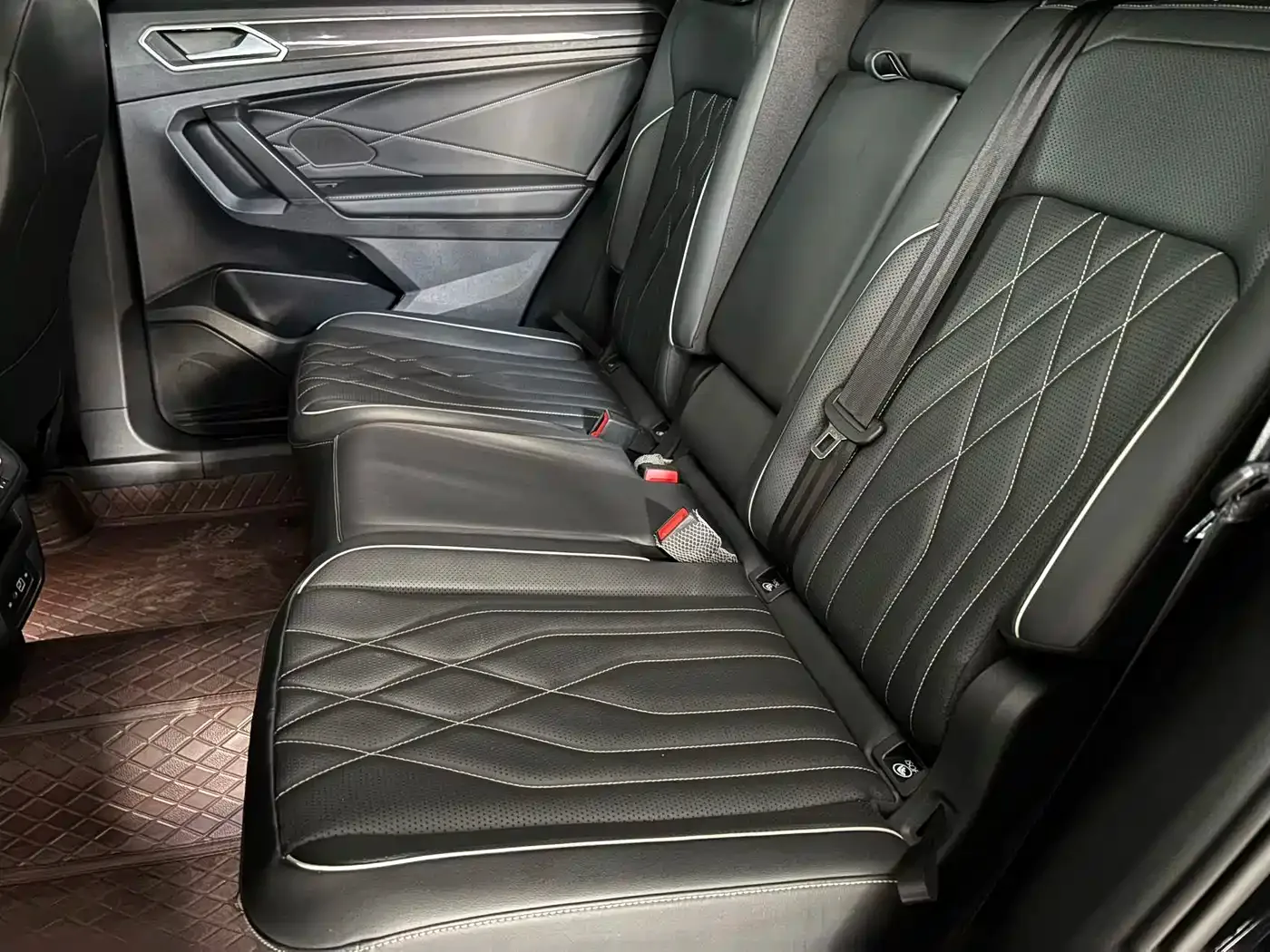 Volkswagen Tiguan L 2023 280TSI 2WD Trend Limited Edition — Фото автомобиля 9