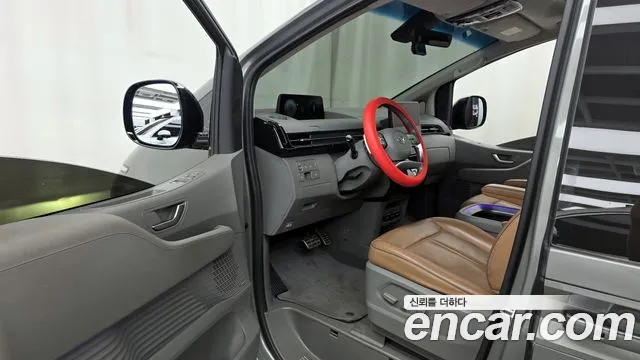 Hyundai Staria Staria 4WD Lounge 9 мест — Фото автомобиля 10