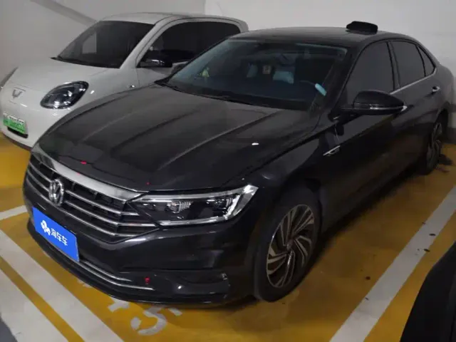 Фотография автомобиля — Volkswagen Sagitar