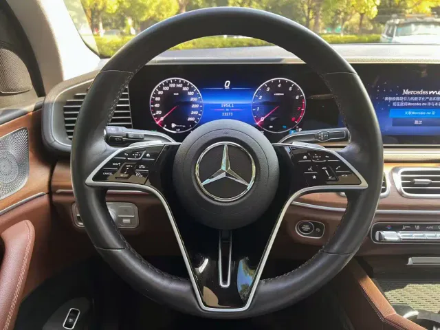 Mercedes-Benz GLE-Class — Фото автомобиля 13