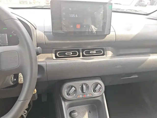 Wuling Hongguang — Фото автомобиля 12