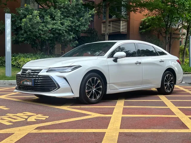Фотография автомобиля — Toyota Avalon