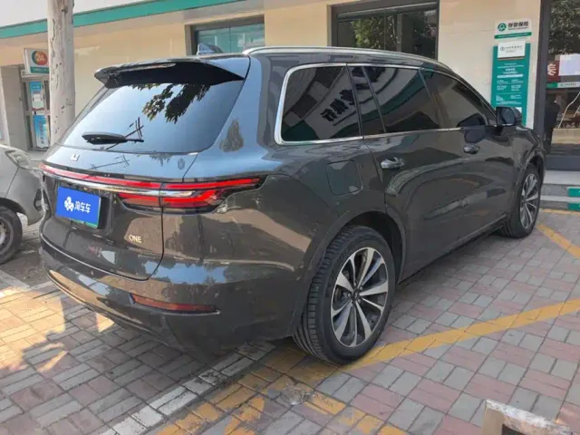 Li Auto ONE — Фото автомобиля 3