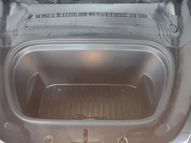 Tesla Model Y — Фото автомобиля 19