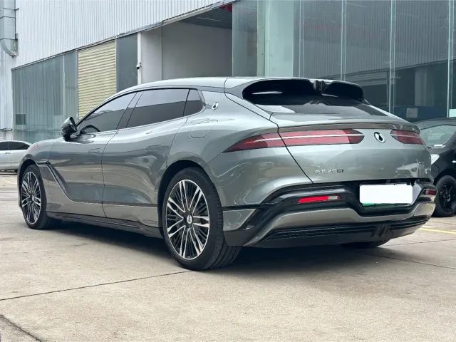 Denza Z9GT — Фото автомобиля 7