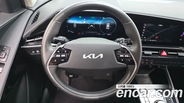 Kia Niro — Фото автомобиля 20