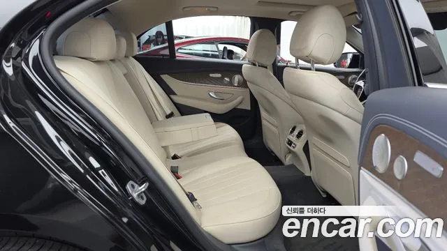 Mercedes-Benz E-Class W213 — Фото автомобиля 18