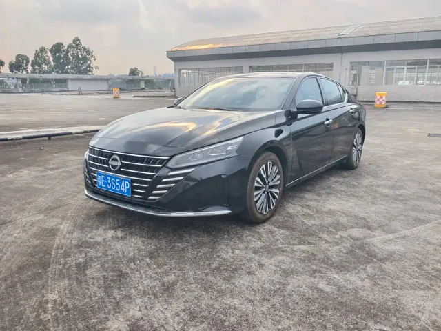 Фотография автомобиля — Nissan Teana