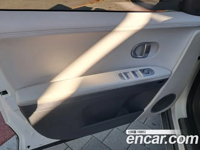 Hyundai Ioniq 5 — Фото автомобиля 11