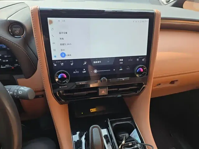 Toyota Vellfire — Фото автомобиля 5