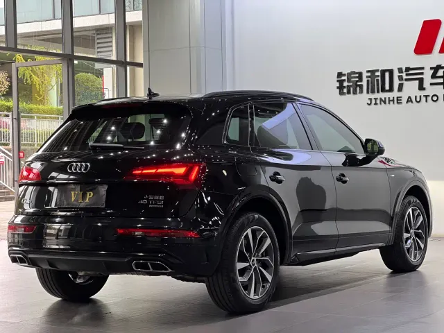 Audi Q5L — Фото автомобиля 5