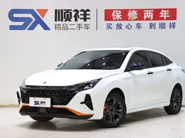 Фотография автомобиля — Dongfeng Yixuan