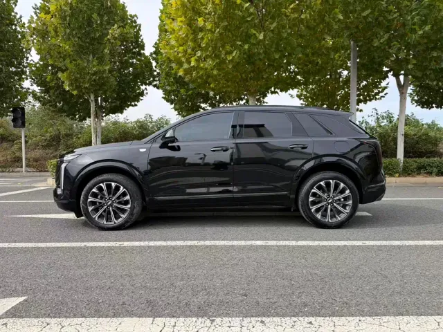 Cadillac XT5 — Фото автомобиля 4