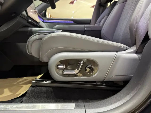 ZEEKR Zeekr 7X 2025 100kWh Long Range RWD Smart Driving Edition — Фото автомобиля 14