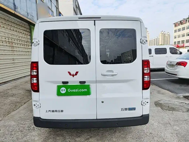 Wuling Yangguang — Фото автомобиля 5