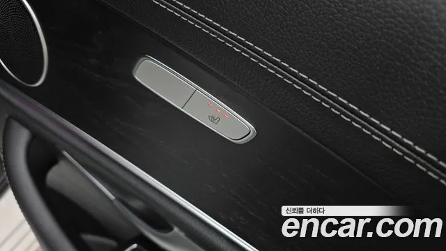 Mercedes-Benz E-Class — Фото автомобиля 27