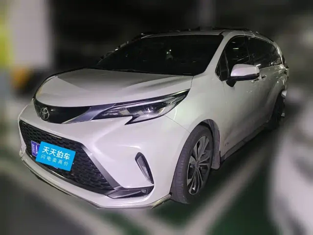 Фотография автомобиля — Toyota Granvia