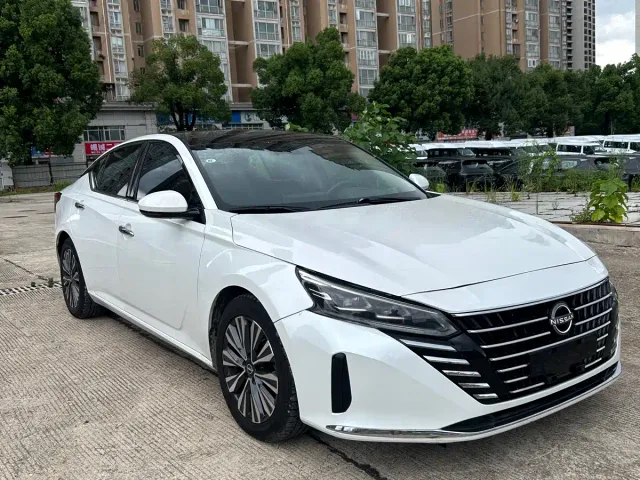 Фотография автомобиля — Nissan Teana