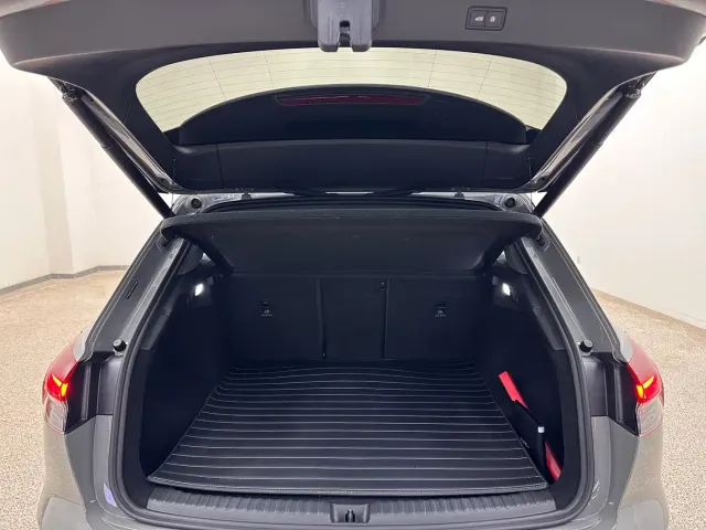 Audi Audi Q4 e-tron 2024 40 e-tron Creation Edition — Фото автомобиля 29