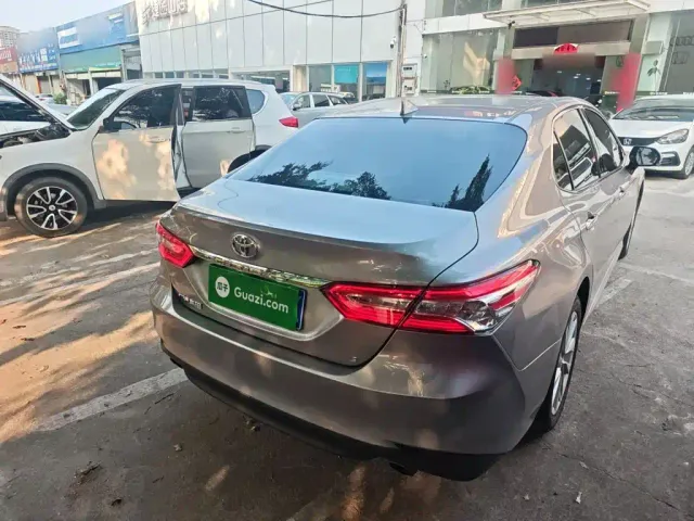 Toyota Camry — Фото автомобиля 4