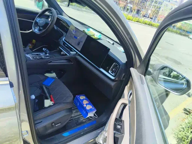 Geely Xingyue L — Фото автомобиля 12