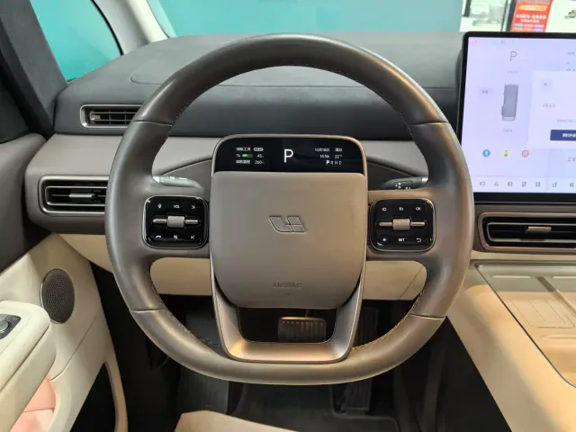 Li Auto MEGA — Фото автомобиля 3