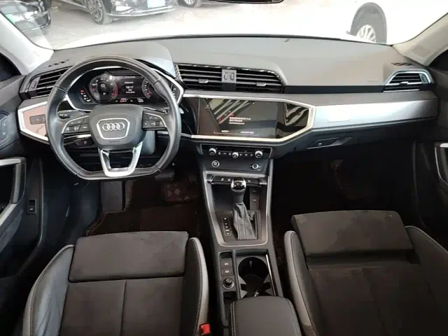 Audi Q3 — Фото автомобиля 9