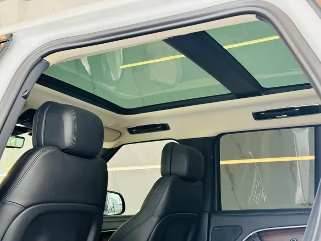 Land Rover Range Rover — Фото автомобиля 26