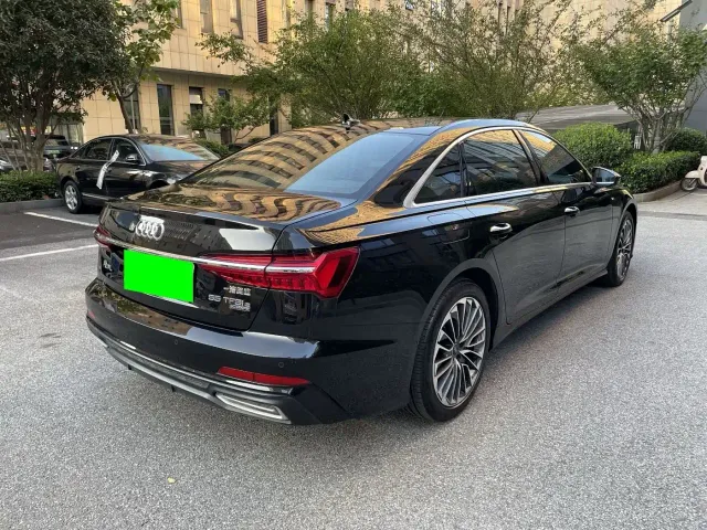 Audi A6L — Фото автомобиля 18